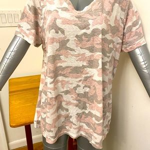Lane Bryant pink camo s/s tee light weight 14/16